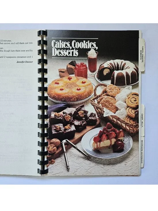 Vintage 80s What's Cooking In Our Kitchens Christian Women's Fellowship Disciple - Picture 12 of 16